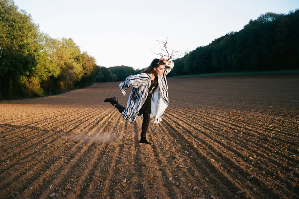LB — photograph by Antonin Sgambato (3/10)