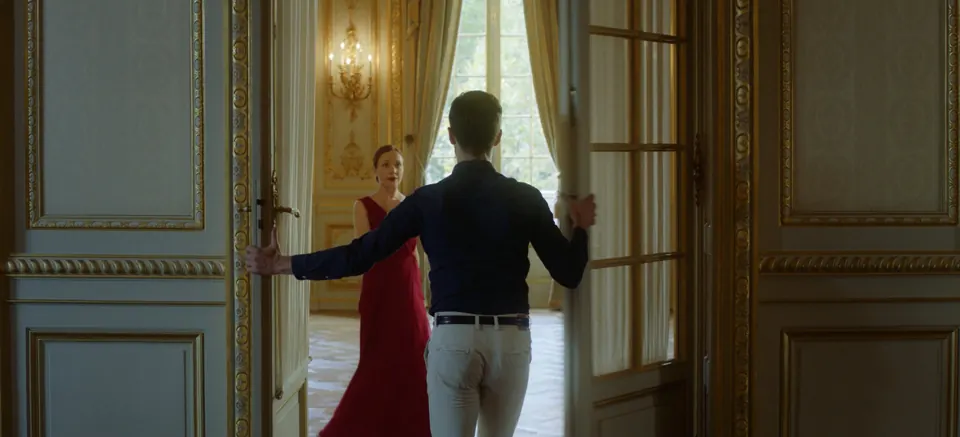 Shangri-La — Dance your life — film still (2/10)