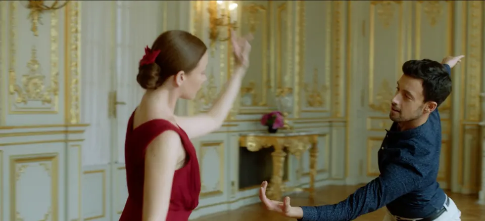 Shangri-La — Dance your life — film still (8/10)