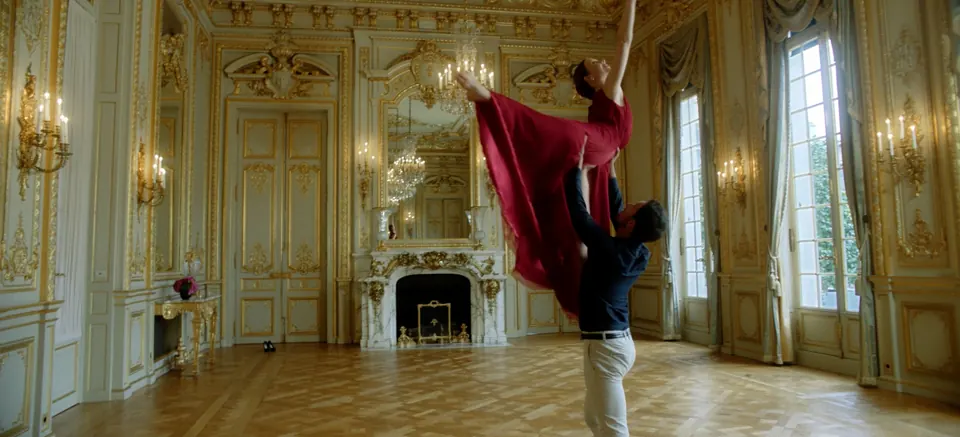 Shangri-La — Dance your life — film still (9/10)